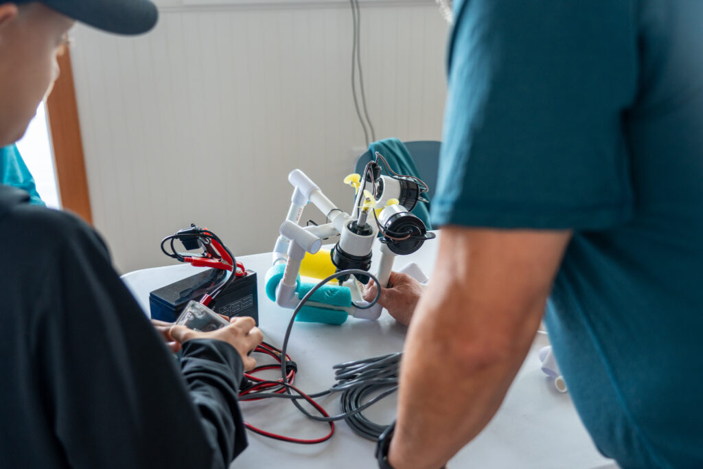 Cbc 8 11 12 25 Ash Elliot 16