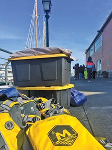Loading The Ship 500w
